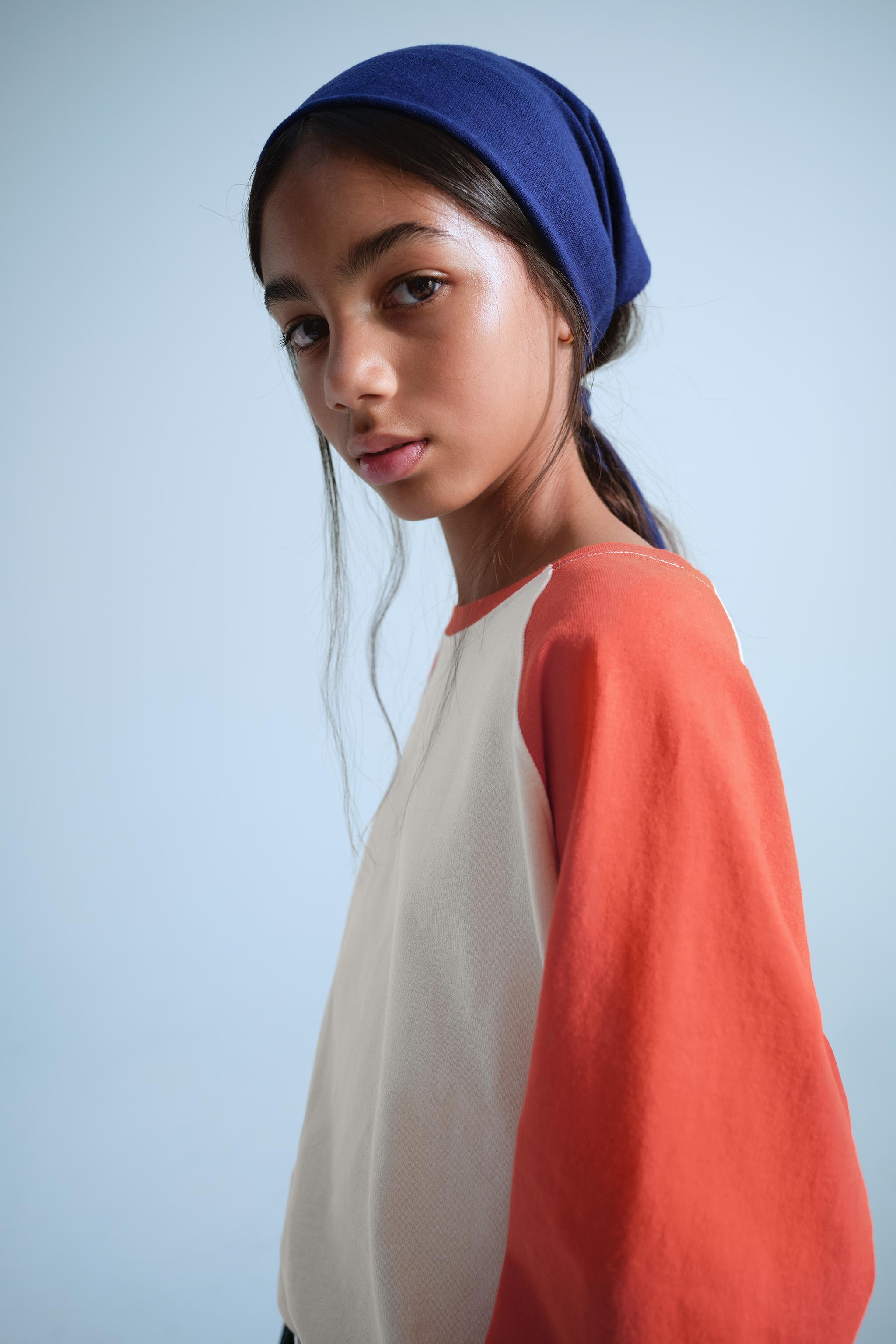 FOULARD TOUR DU COU INSCRIPTION BRODÉE 0FR. PARIS X ZARA